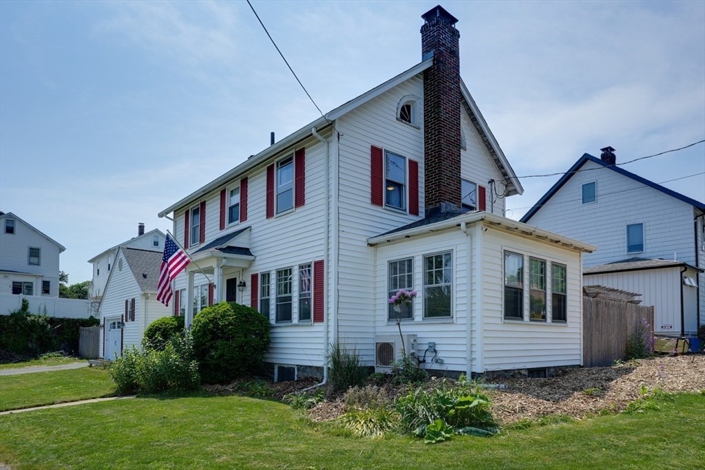 85 Roosevelt Rd, Medford