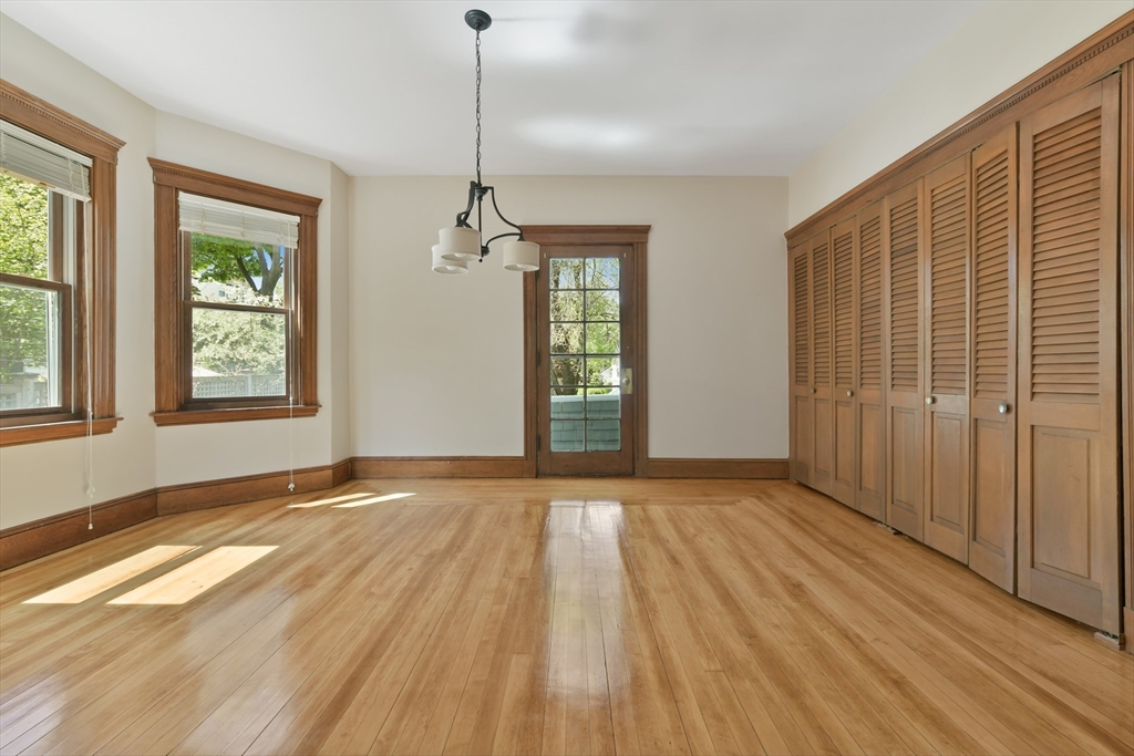 28 Meredith St, West Roxbury