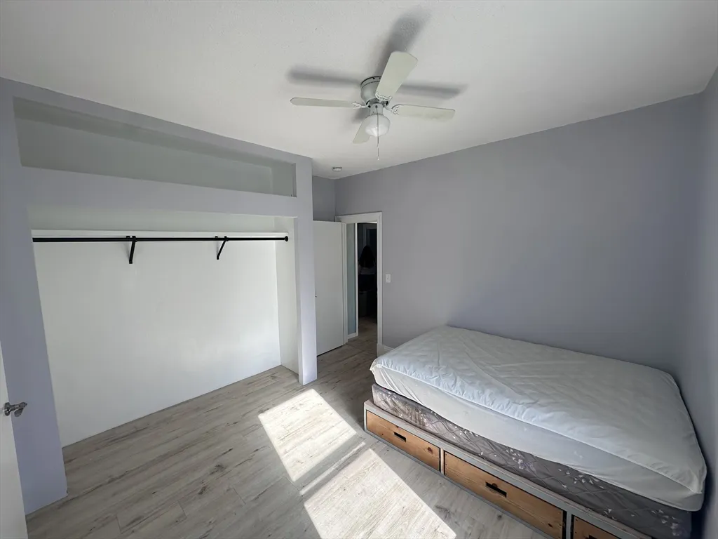 27 Prescott Ave, Chelsea