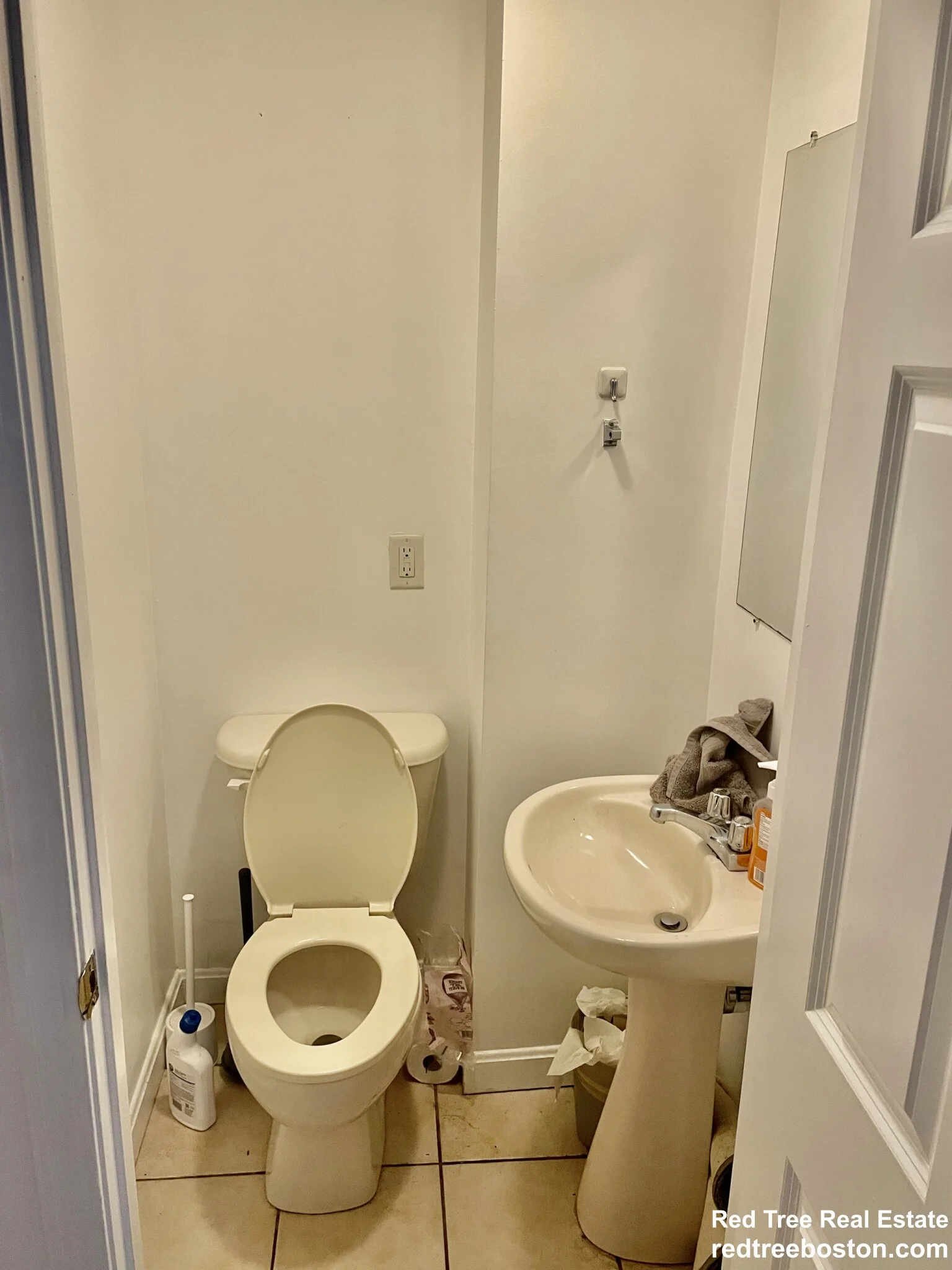 24 Lawn St, Mission Hill