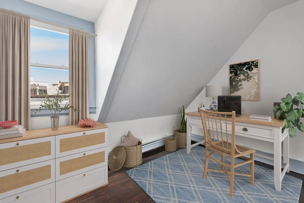 8-10 Carlton St, Ward Two