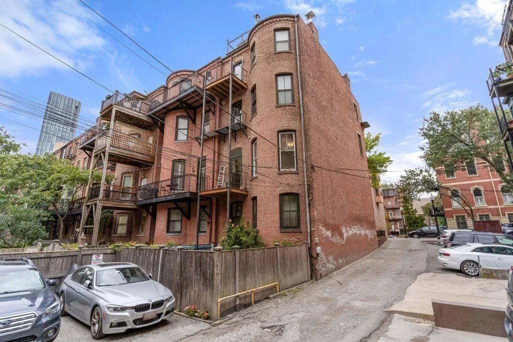 8 Greenwich Park, South End