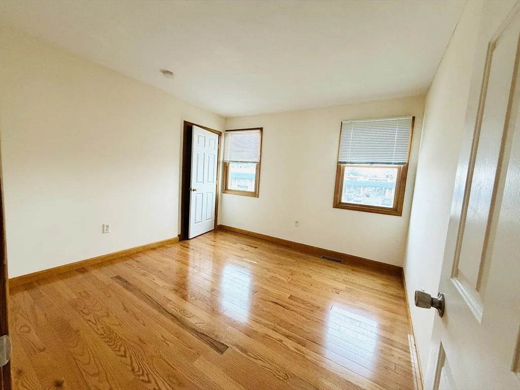 1693 Main St, Weymouth