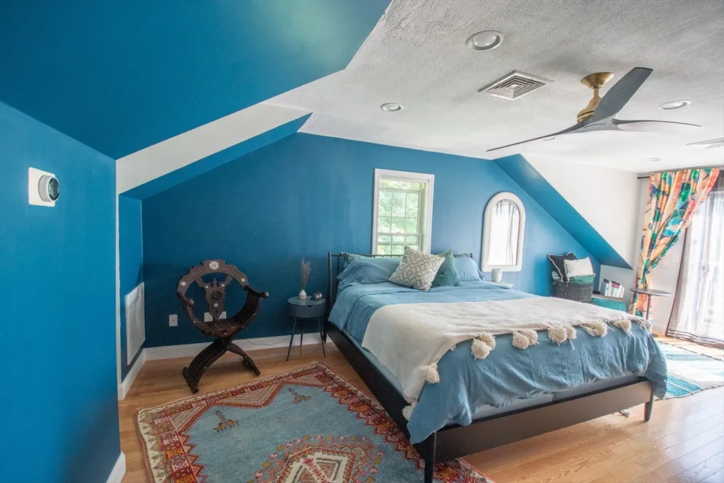 40 Brattle St, Arlington