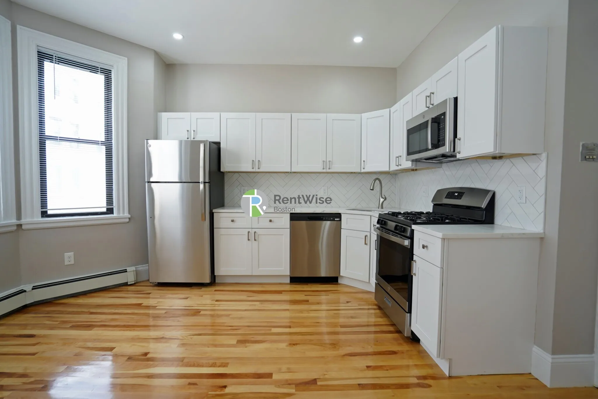 72 Gardner St, Allston