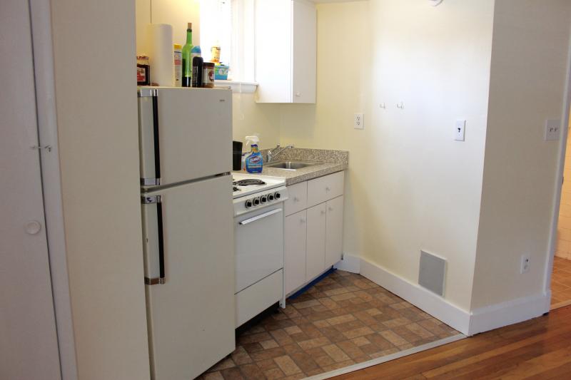 879 Beacon St, Fenway