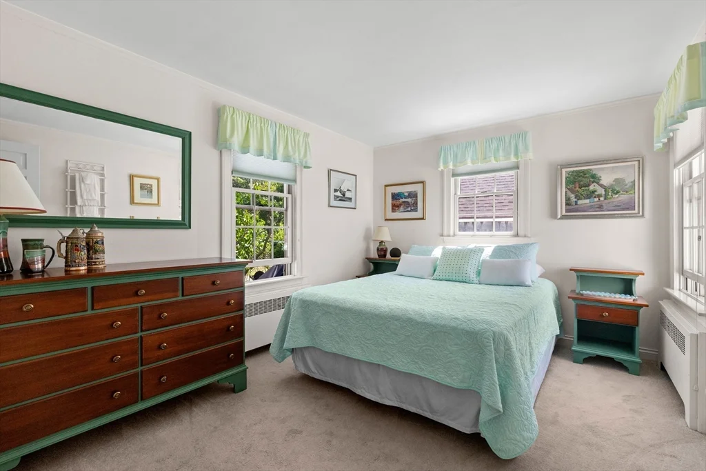 37 Marmion Way, Rockport