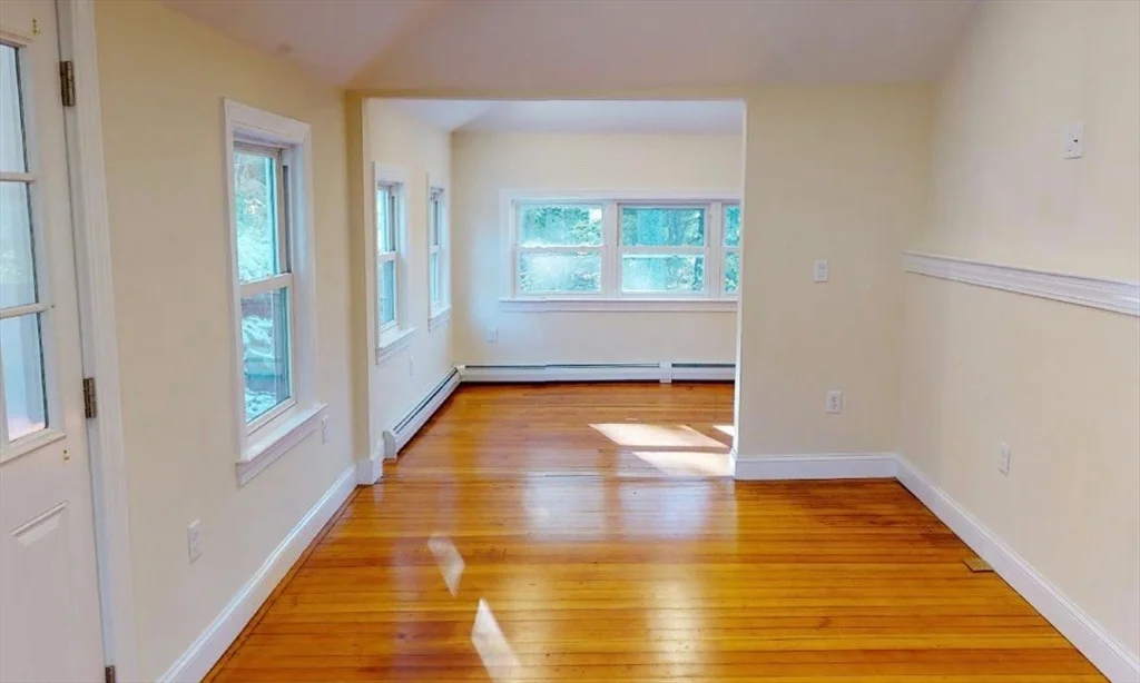 17 Lyndale Ave, West Gloucester