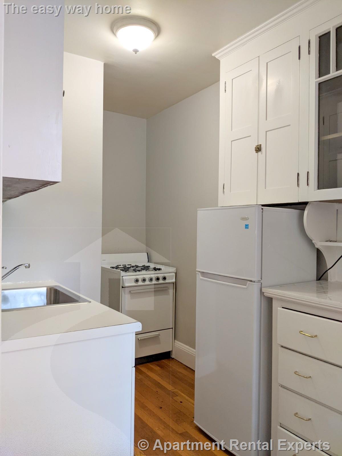 119 College Ave, Davis Square