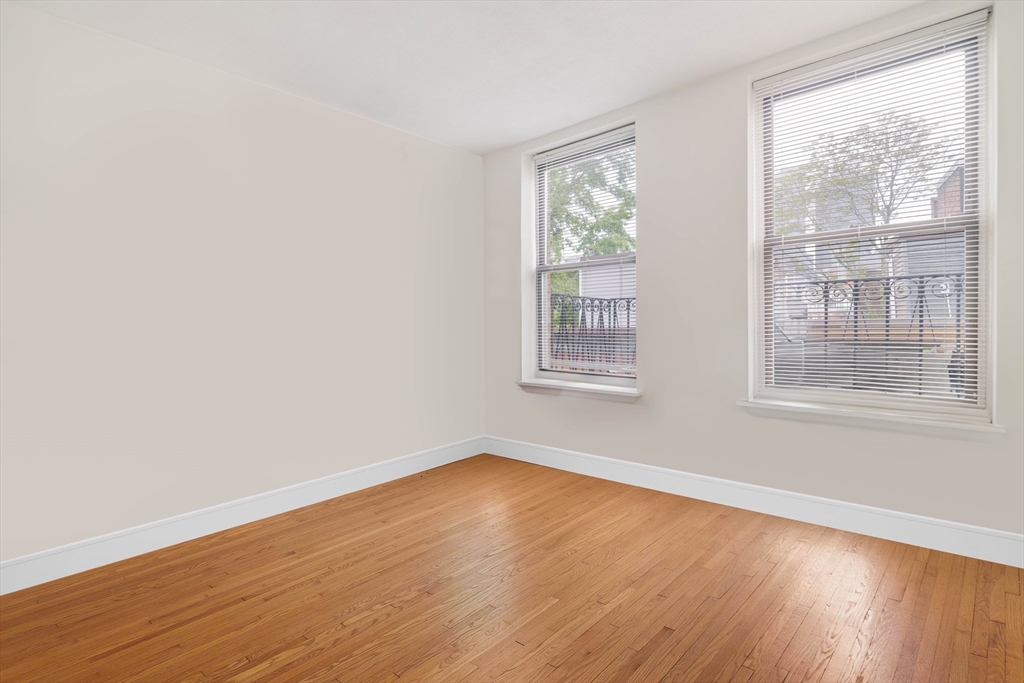 5 N Margin St, North End