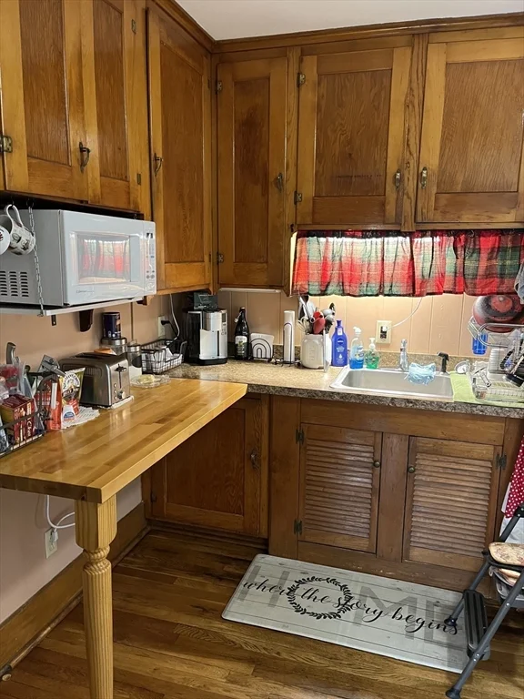 144 Linwood St, Uxbridge