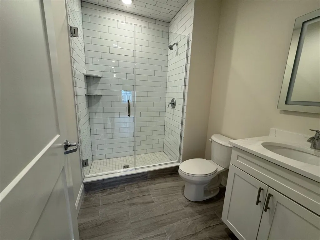 650 Beach St, Revere