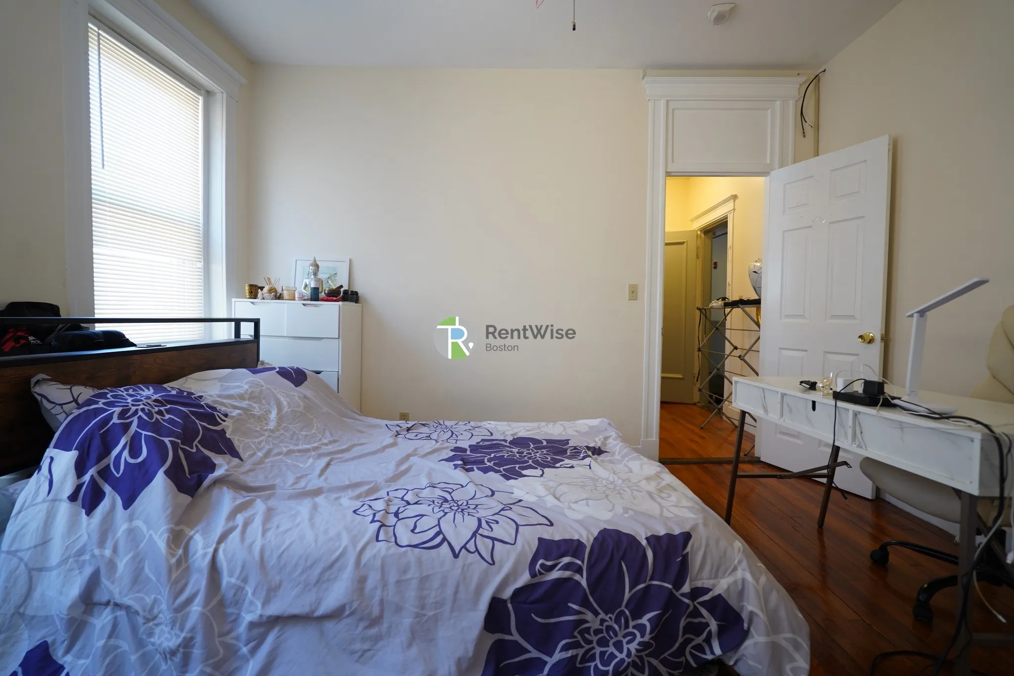 25 Queensberry St, Fenway