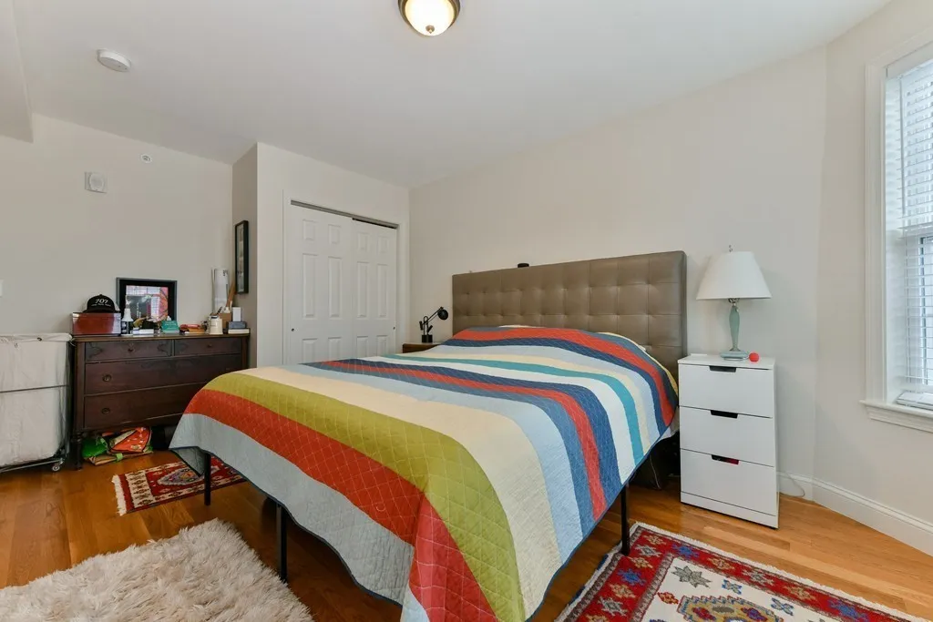 230 Saratoga St, East Boston