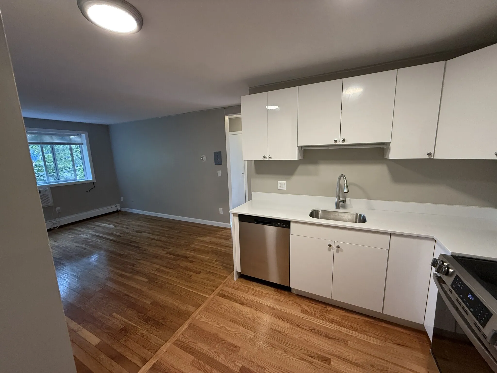 226 Parker Hill Ave, Mission Hill