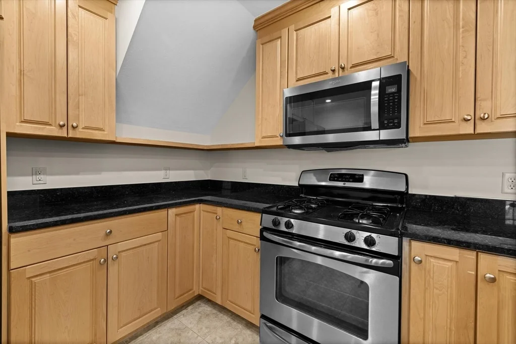 57 Dedham Ave, Needham