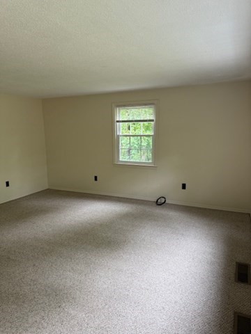 609 Flat Hill Rd, Lunenburg