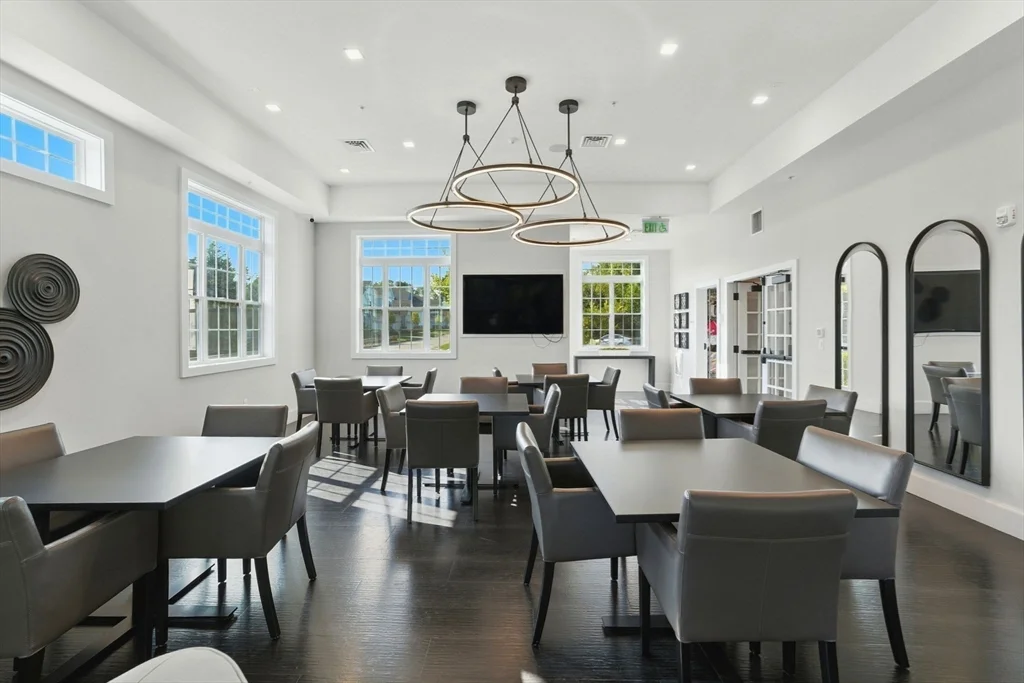 105 Phoebe St, Methuen