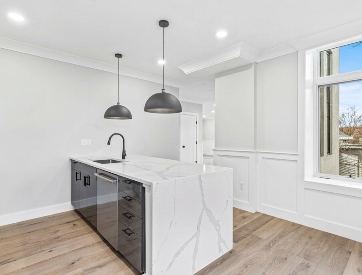 300 Somerville Ave, Ward Two