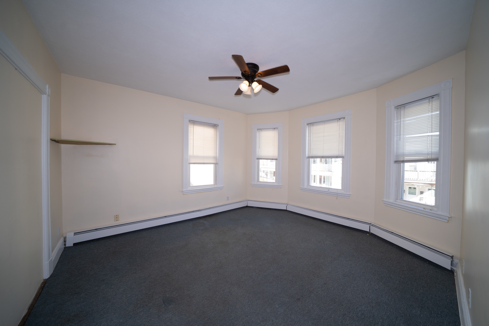 40 Brackett St, Oak Square