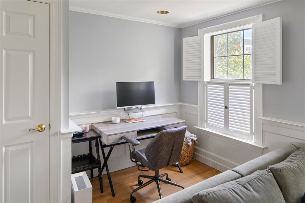 1 Devens St, Charlestown