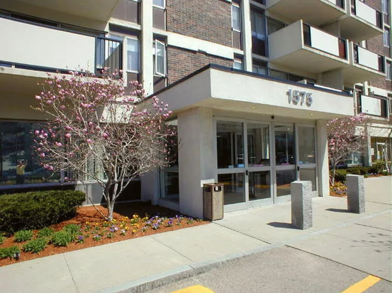 1575 Tremont St, Mission Hill