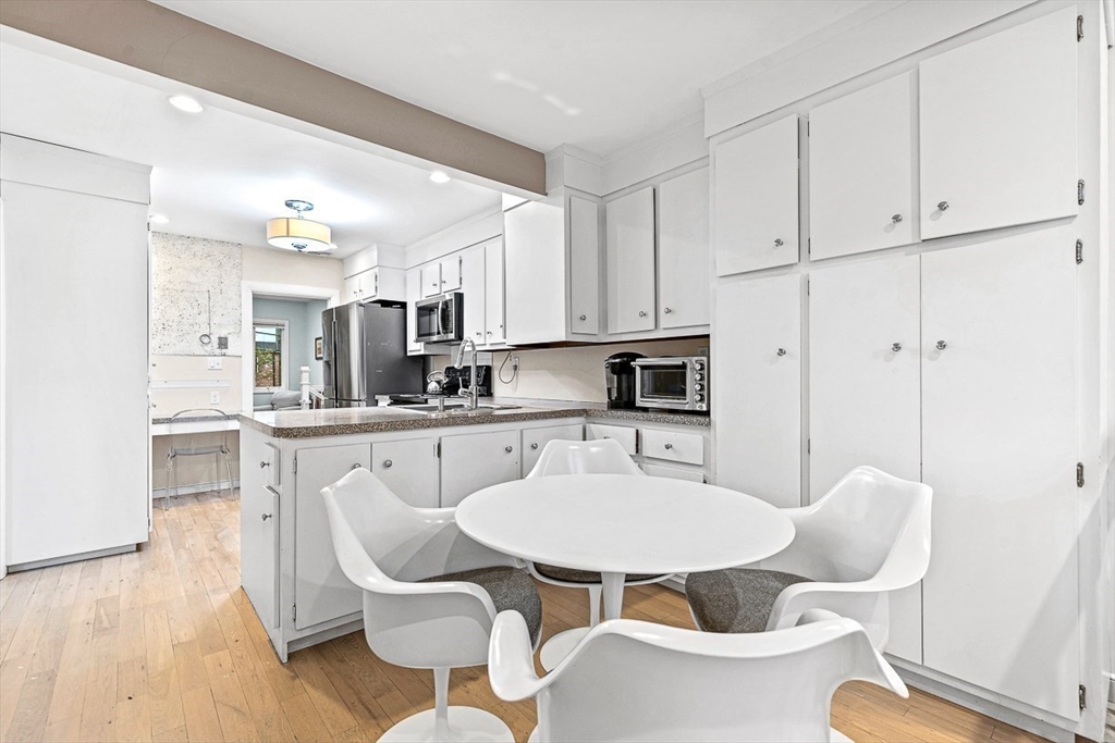 44 Rowena Rd, Newton