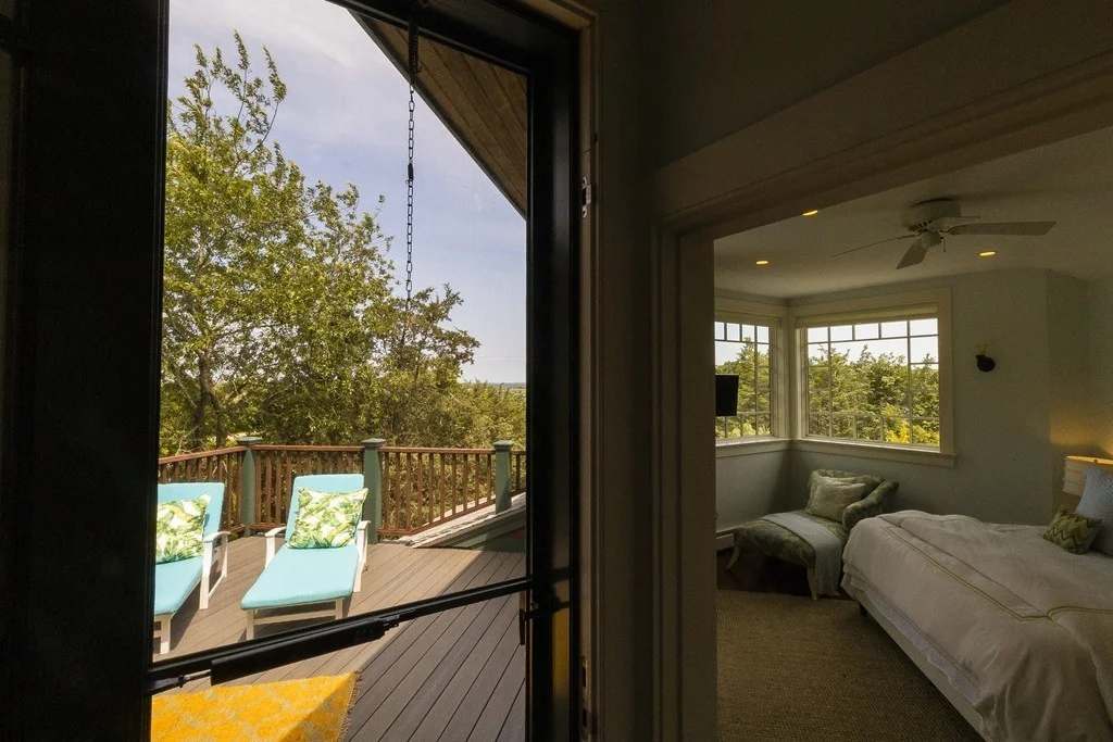 101 Associates Rd, Chapaquoit