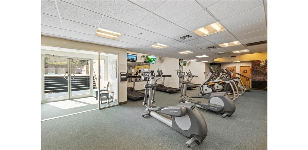 77 Pond Ave, Brookline Village