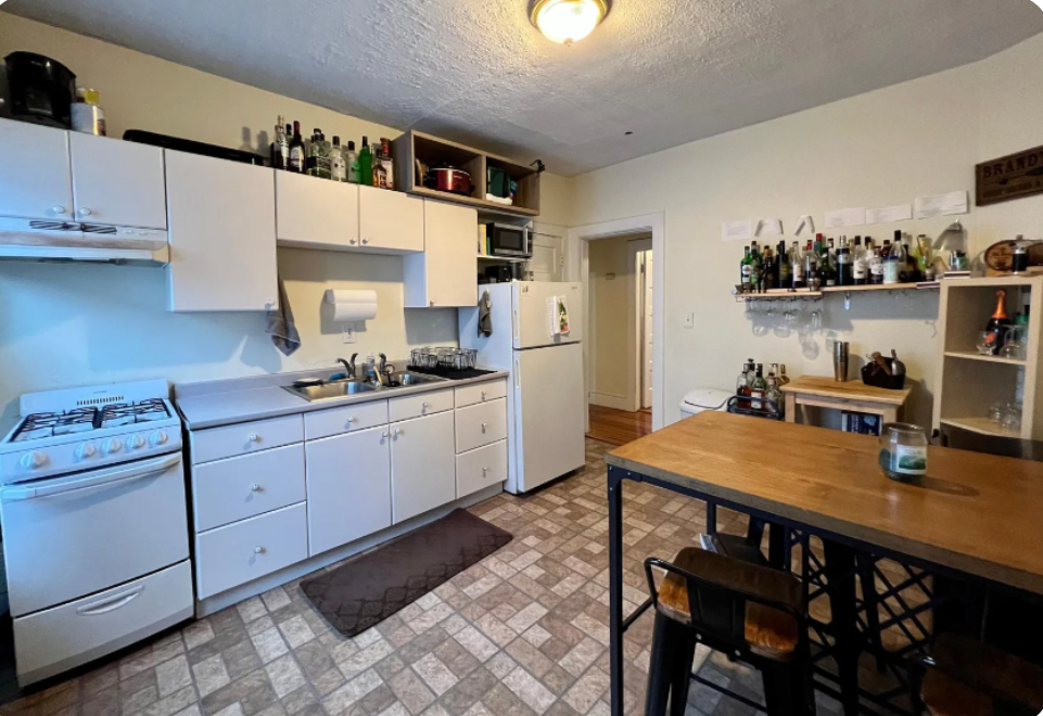 27 Forest St, Baldwin