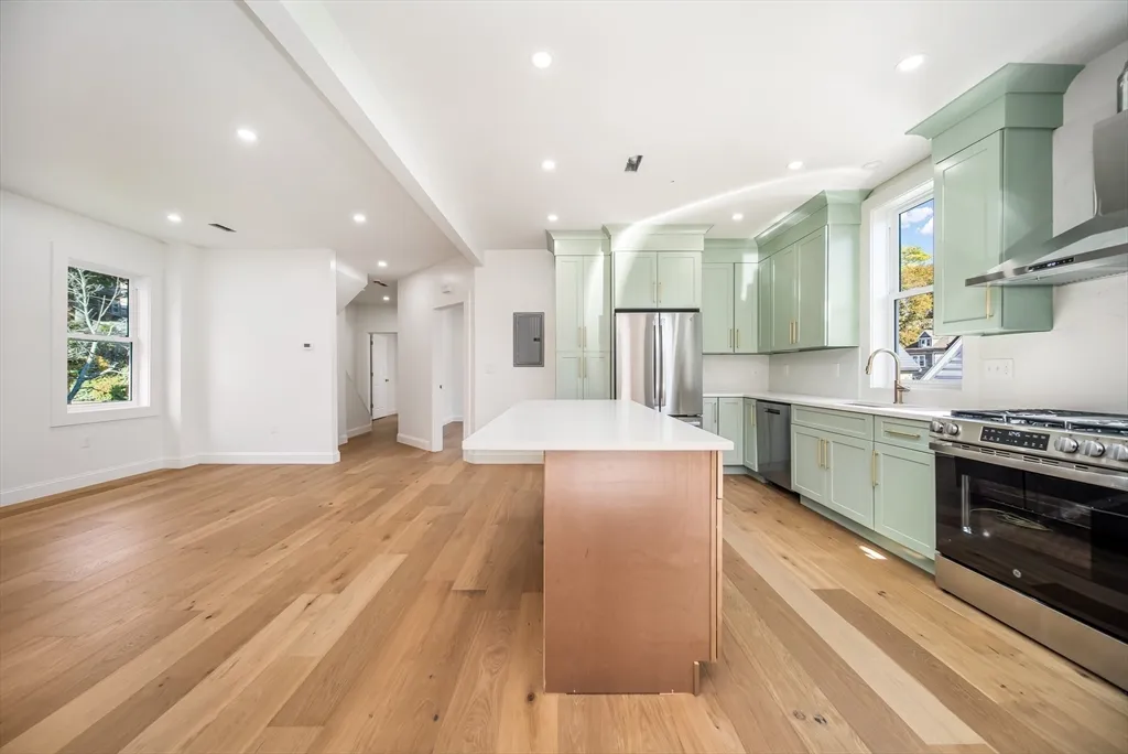 9-11 Knollin St, Malden