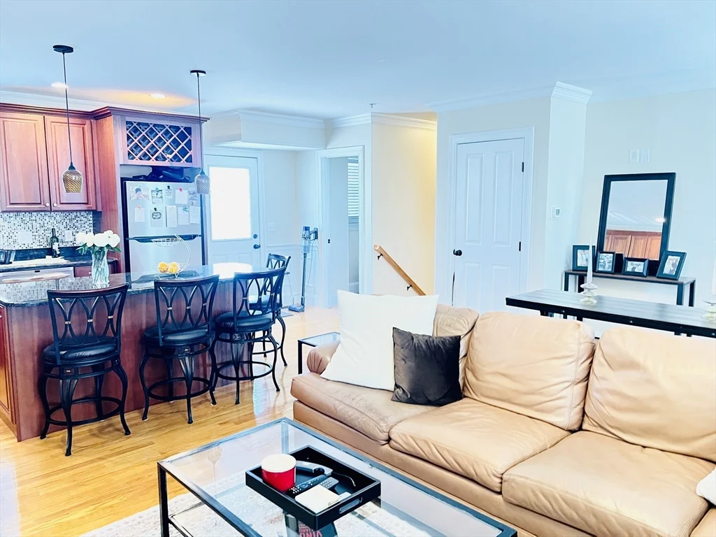 75 Brackett St, Quincy