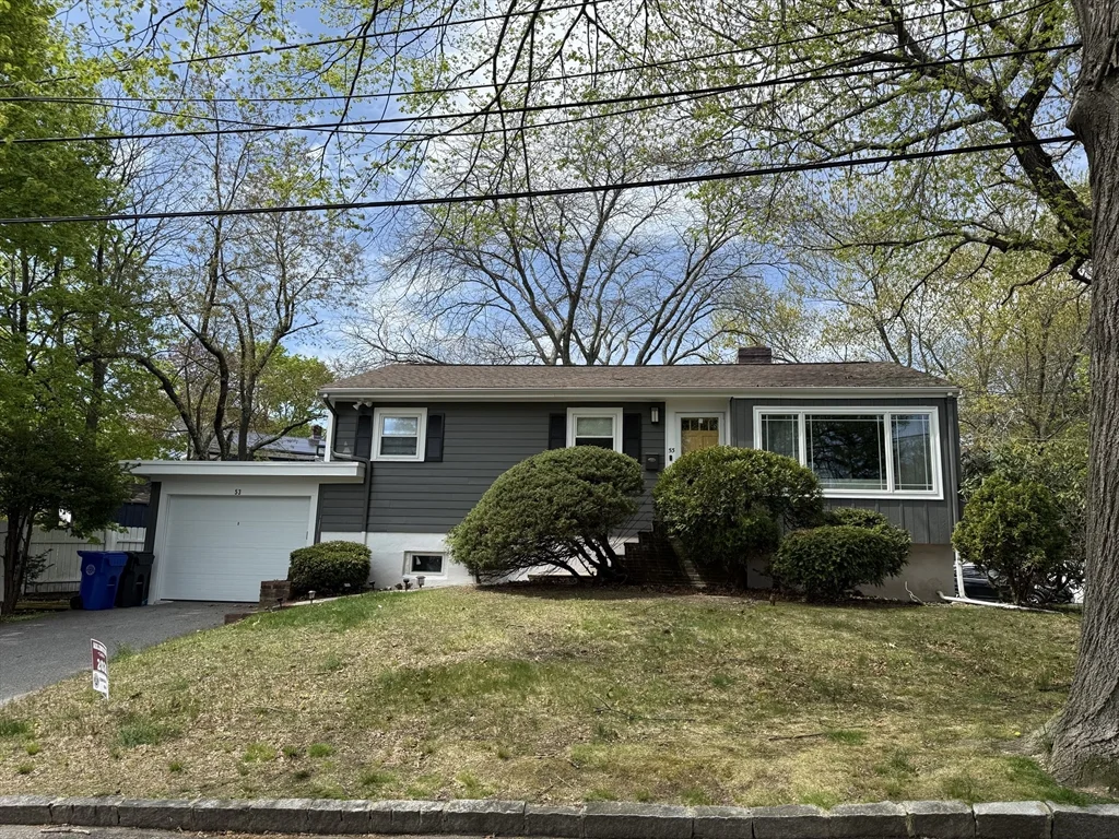 53 Dickson Ave, Arlington