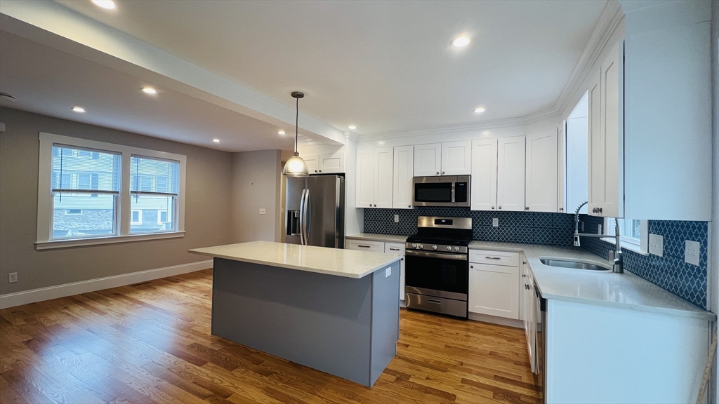 440 Washington St, Wellesley