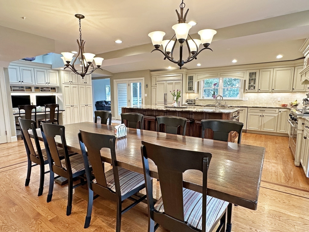 9 Lantern Rd, Belmont