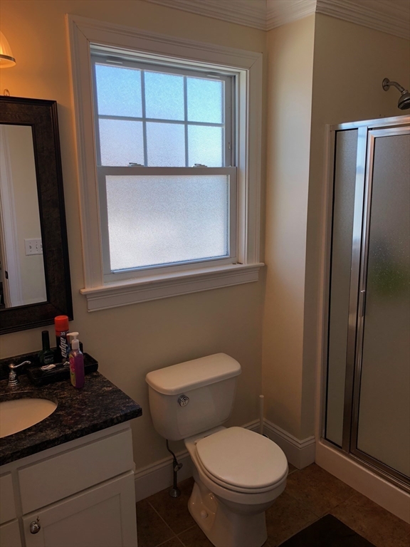 75 Brackett St, Quincy