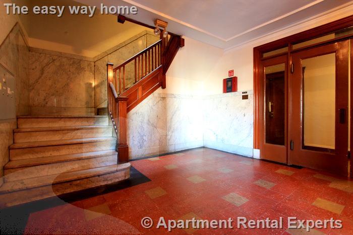 172 Maple St, Malden Center