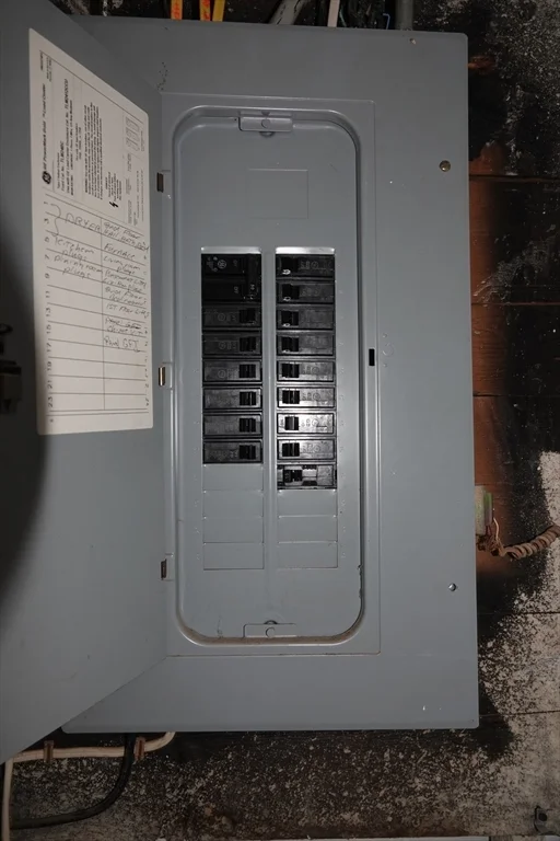 6 Pondover Rd, Billerica