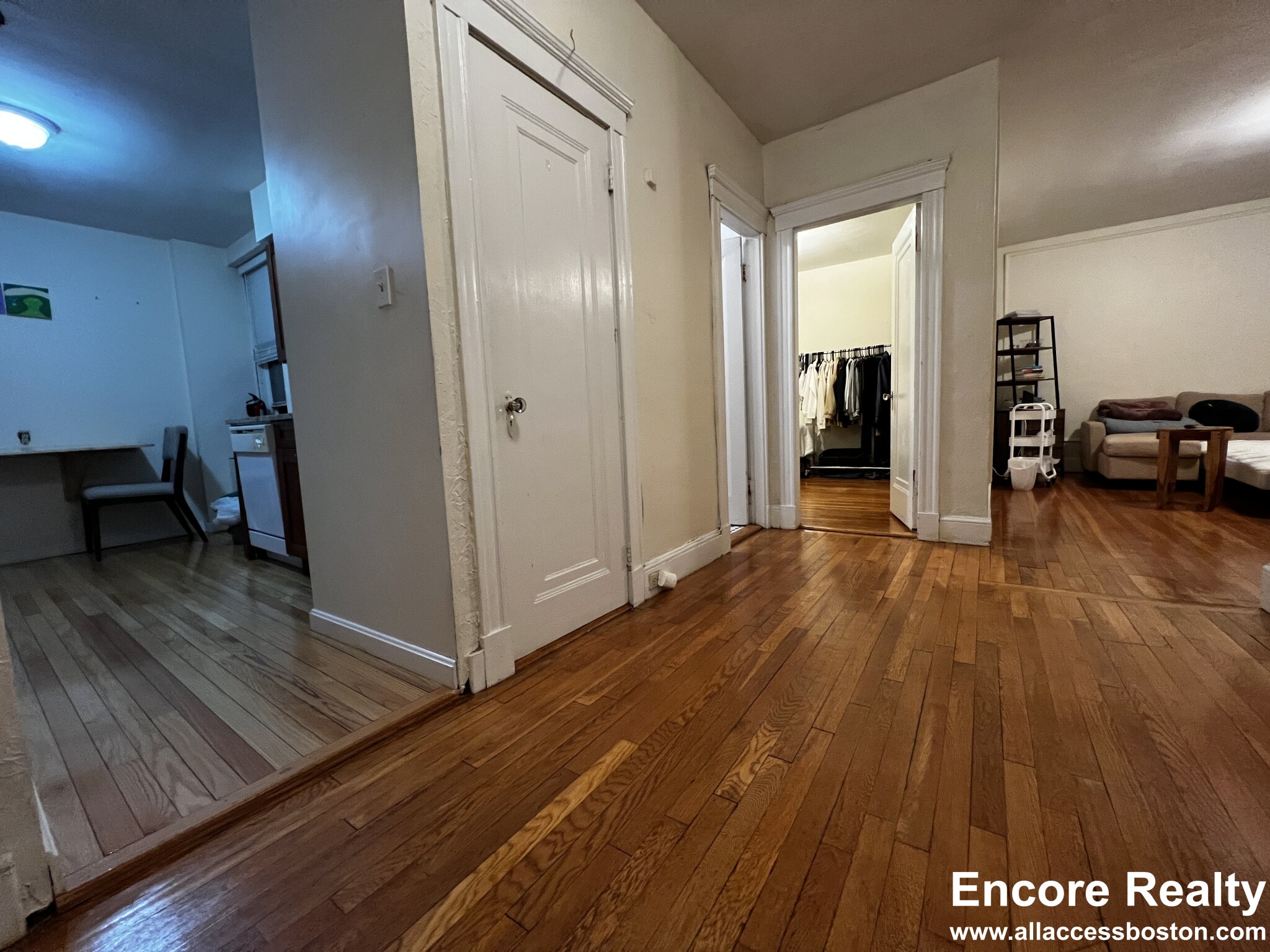 2003 Commonwealth Ave, Brighton