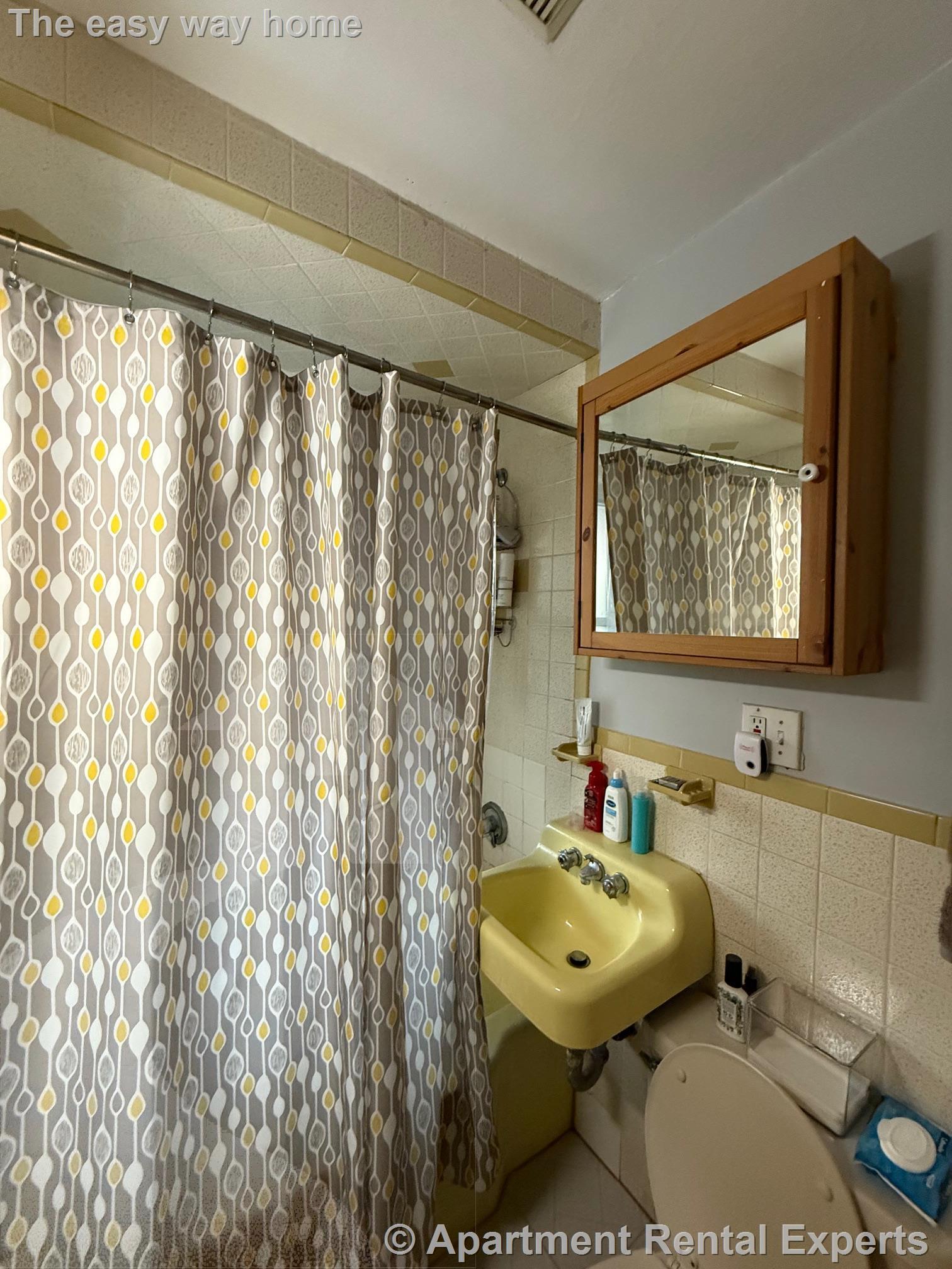 42 Glenwood Rd, Magoun Square