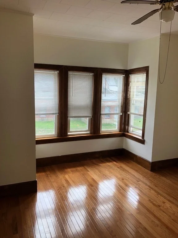 117 Thomas St, Fall River