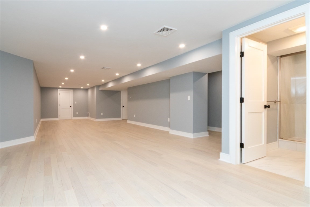 140 Otis St, East Cambridge