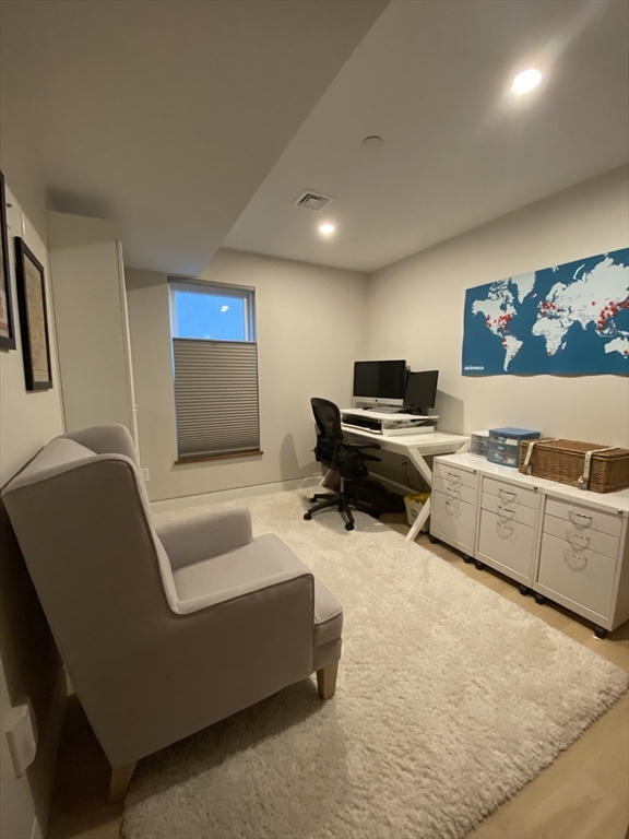 105 West 3rd St, South Boston