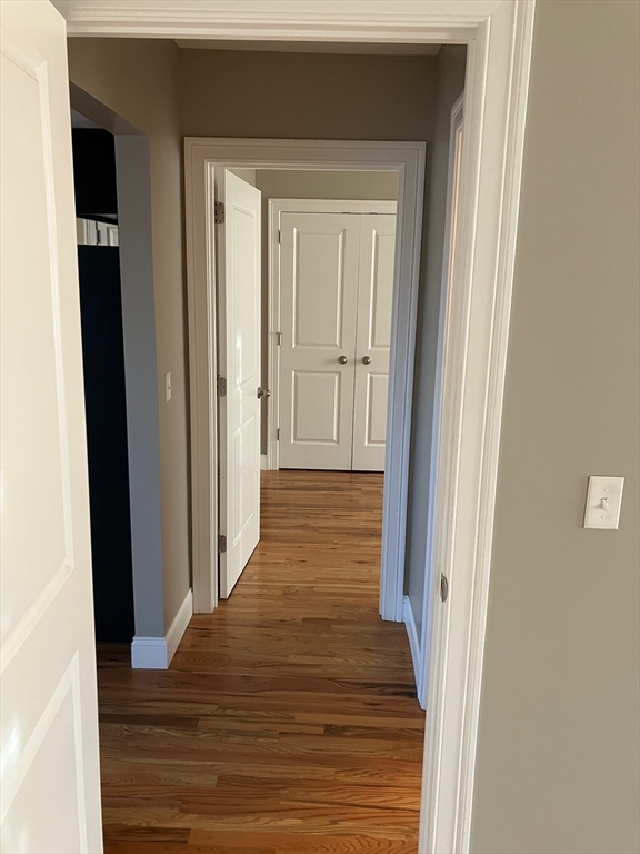 517 Mckinstry Ave, Chicopee