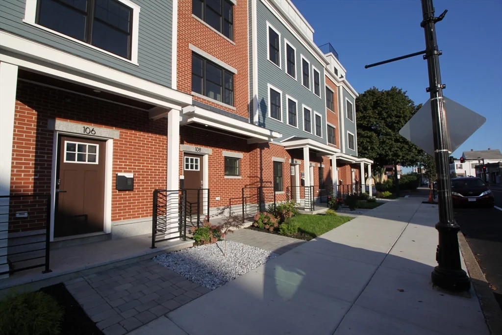 114 Main St, Everett