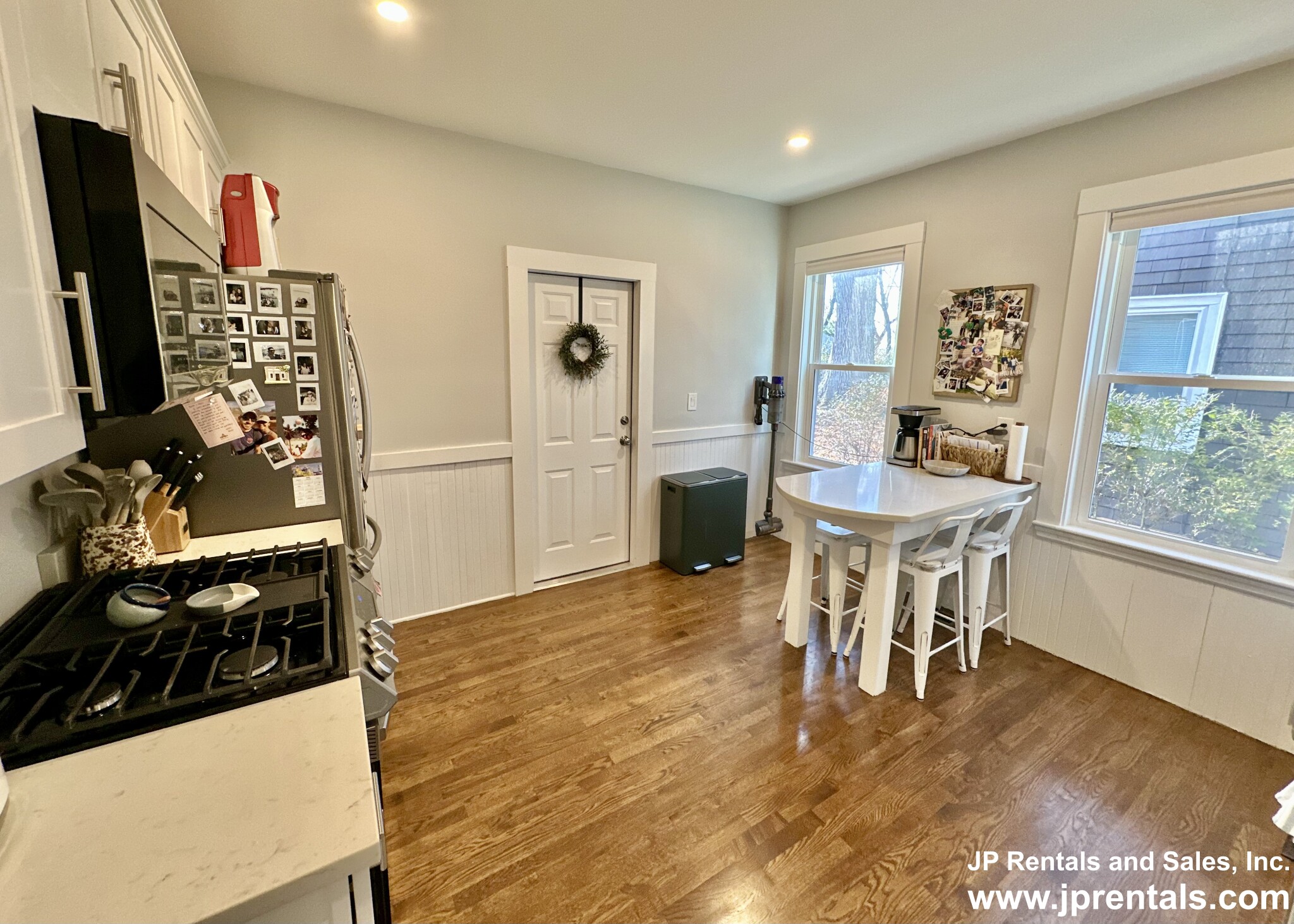 38 Robeson St, Jamaica Plain