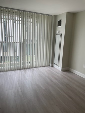 8-10 Museum Way, East Cambridge