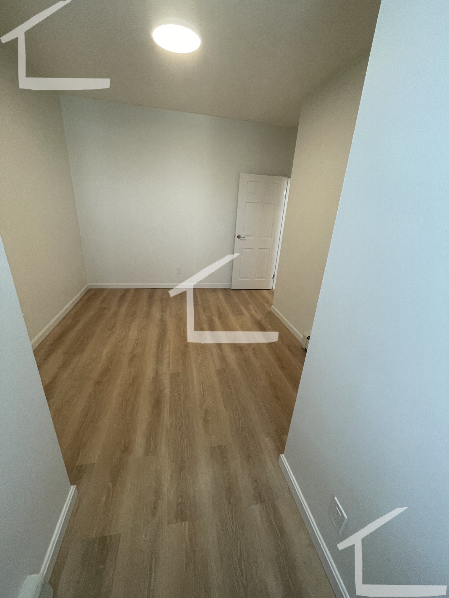 521 Massachusetts Ave, Roxbury