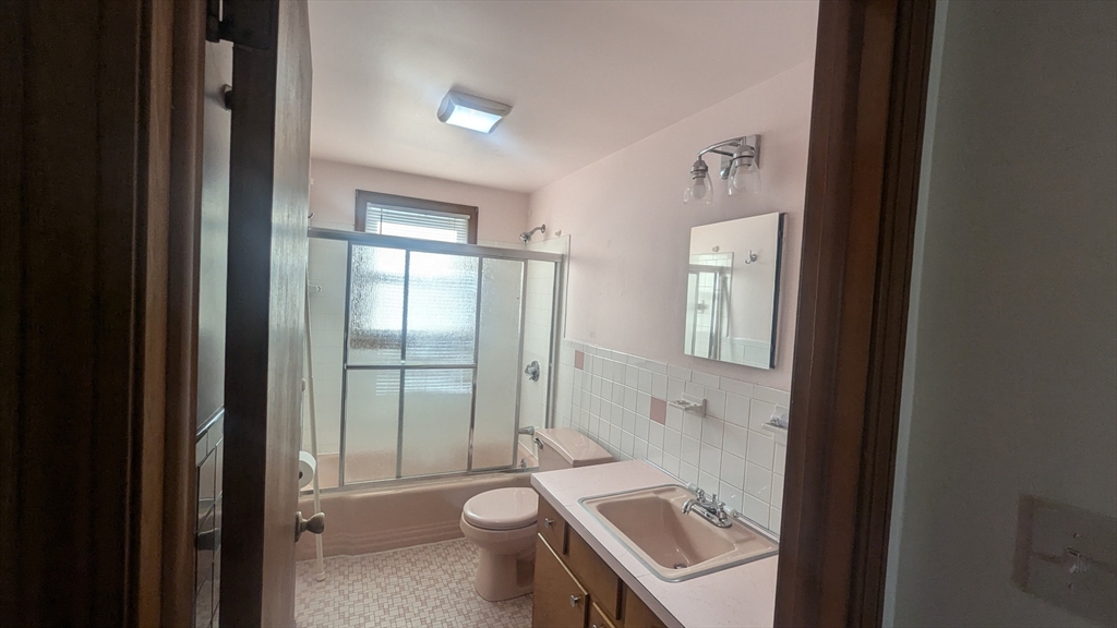 25 King St, Watertown