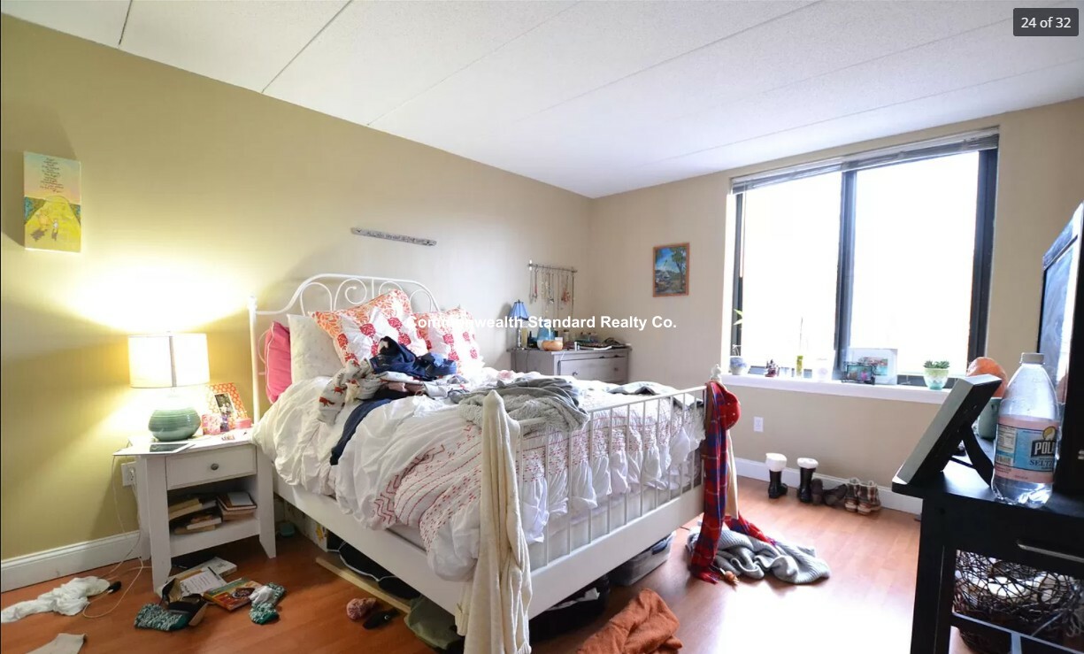 85 Brainerd Rd, Brighton